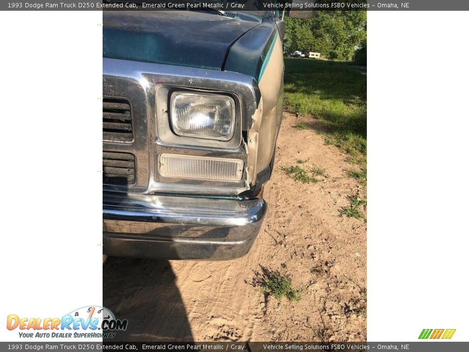 1993 Dodge Ram Truck D250 Extended Cab Emerald Green Pearl Metallic / Gray Photo #10