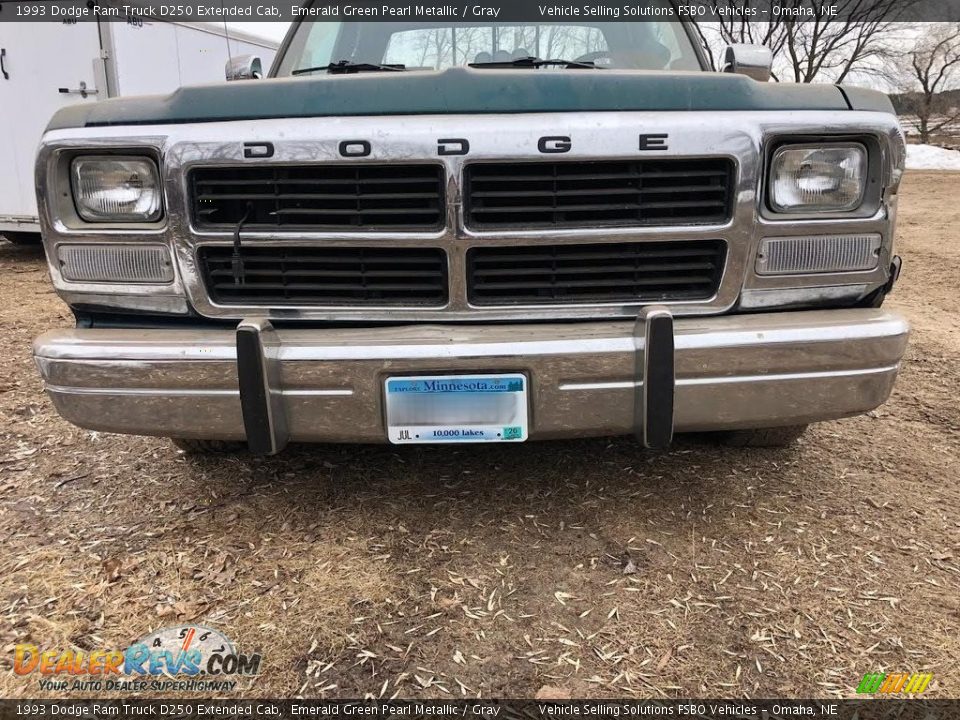 1993 Dodge Ram Truck D250 Extended Cab Emerald Green Pearl Metallic / Gray Photo #14