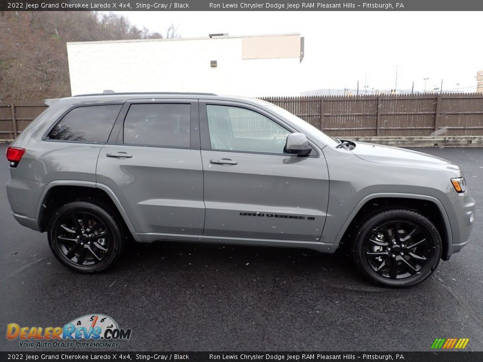 2022 Jeep Grand Cherokee Laredo X 4x4 Sting-Gray / Black Photo #7