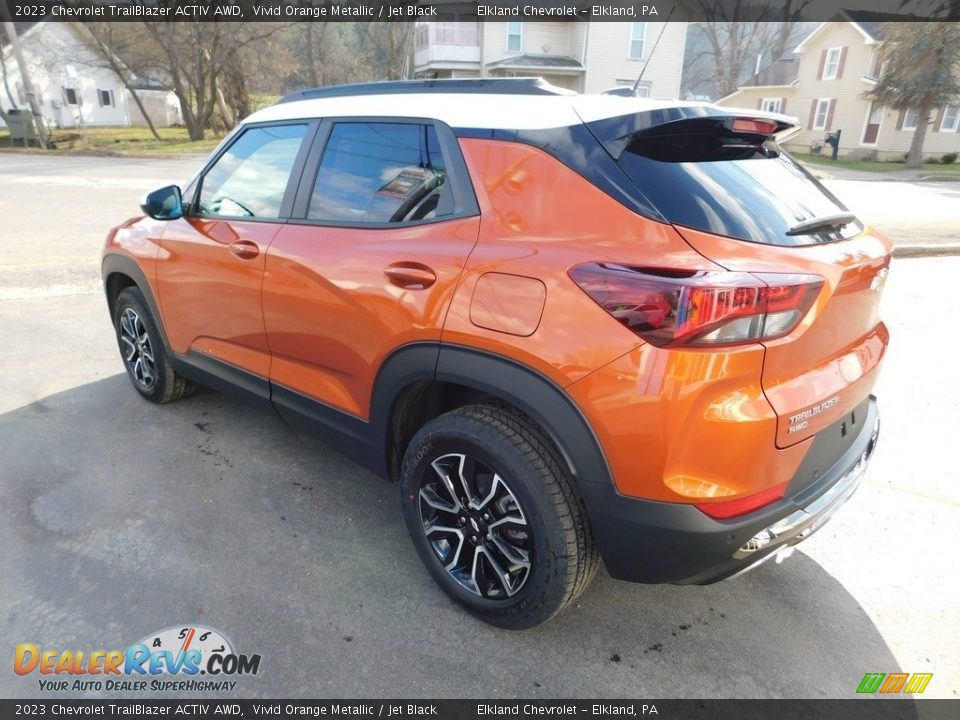 2023 Chevrolet TrailBlazer ACTIV AWD Vivid Orange Metallic / Jet Black Photo #10