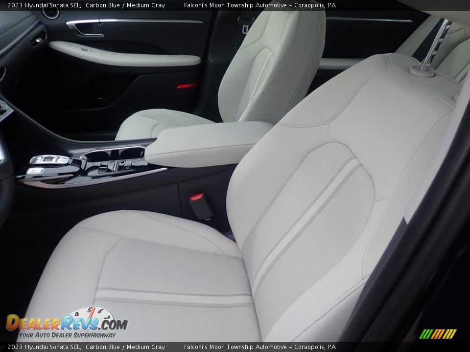 Front Seat of 2023 Hyundai Sonata SEL Photo #10