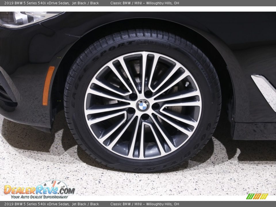 2019 BMW 5 Series 540i xDrive Sedan Jet Black / Black Photo #24