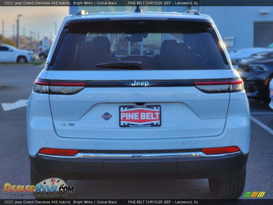 2022 Jeep Grand Cherokee 4XE Hybrid Bright White / Global Black Photo #6