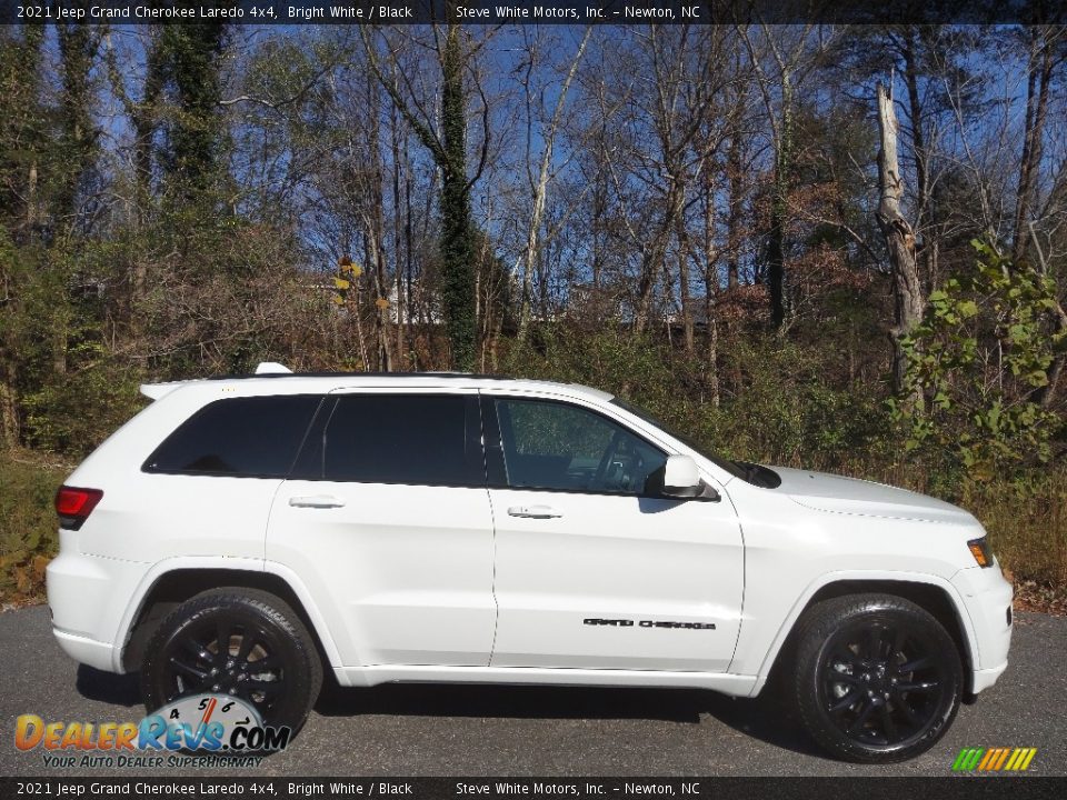 2021 Jeep Grand Cherokee Laredo 4x4 Bright White / Black Photo #7