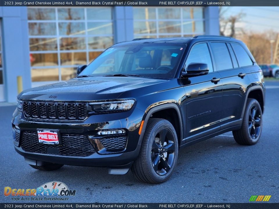 2023 Jeep Grand Cherokee Limited 4x4 Diamond Black Crystal Pearl / Global Black Photo #1