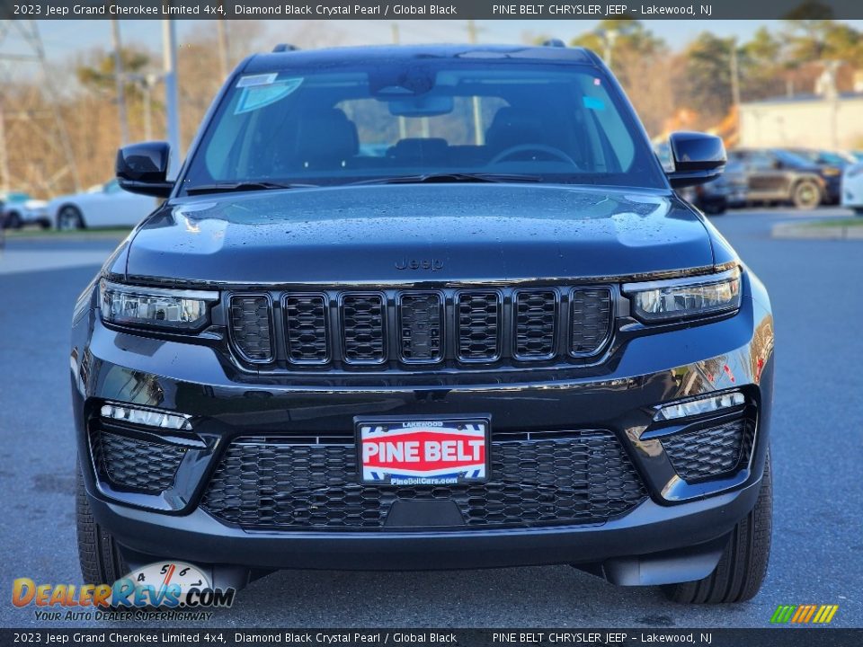 2023 Jeep Grand Cherokee Limited 4x4 Diamond Black Crystal Pearl / Global Black Photo #2