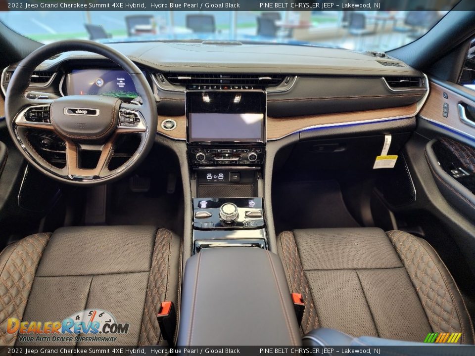 Global Black Interior - 2022 Jeep Grand Cherokee Summit 4XE Hybrid Photo #10