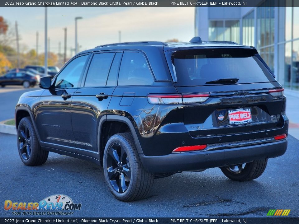 2023 Jeep Grand Cherokee Limited 4x4 Diamond Black Crystal Pearl / Global Black Photo #4