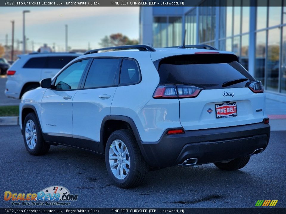 2022 Jeep Cherokee Latitude Lux Bright White / Black Photo #4