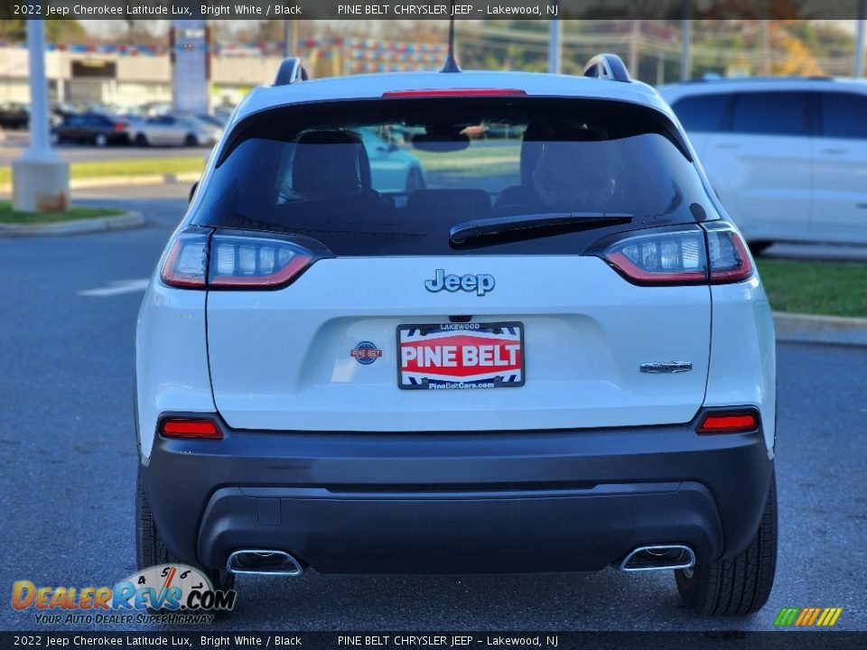 2022 Jeep Cherokee Latitude Lux Bright White / Black Photo #6