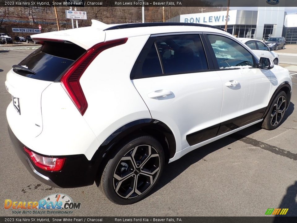 2023 Kia Niro SX Hybrid Snow White Pearl / Charcoal Photo #8