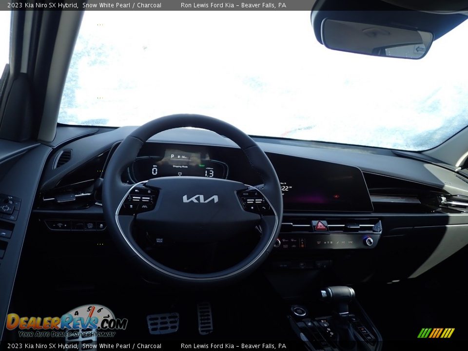 2023 Kia Niro SX Hybrid Snow White Pearl / Charcoal Photo #13