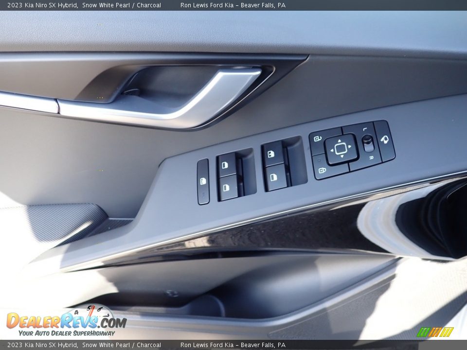 2023 Kia Niro SX Hybrid Snow White Pearl / Charcoal Photo #15