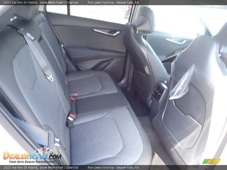 2023 Kia Niro SX Hybrid Snow White Pearl / Charcoal Photo #10