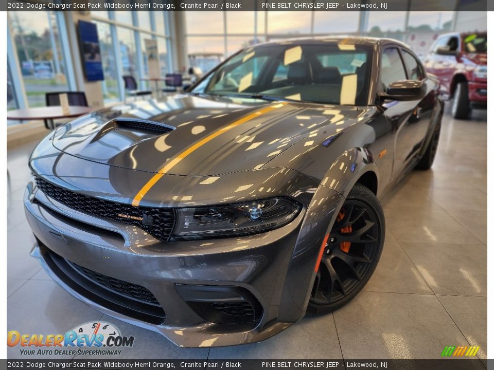Front 3/4 View of 2022 Dodge Charger Scat Pack Widebody Hemi Orange Photo #1