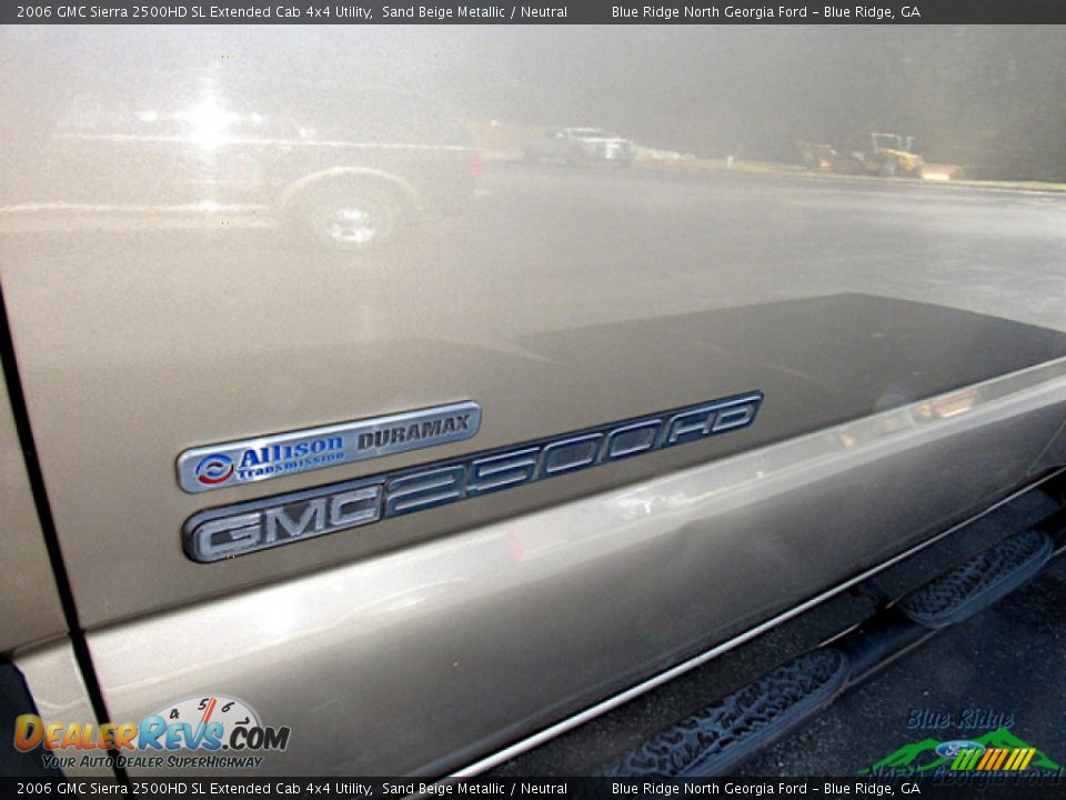 2006 GMC Sierra 2500HD SL Extended Cab 4x4 Utility Logo Photo #22