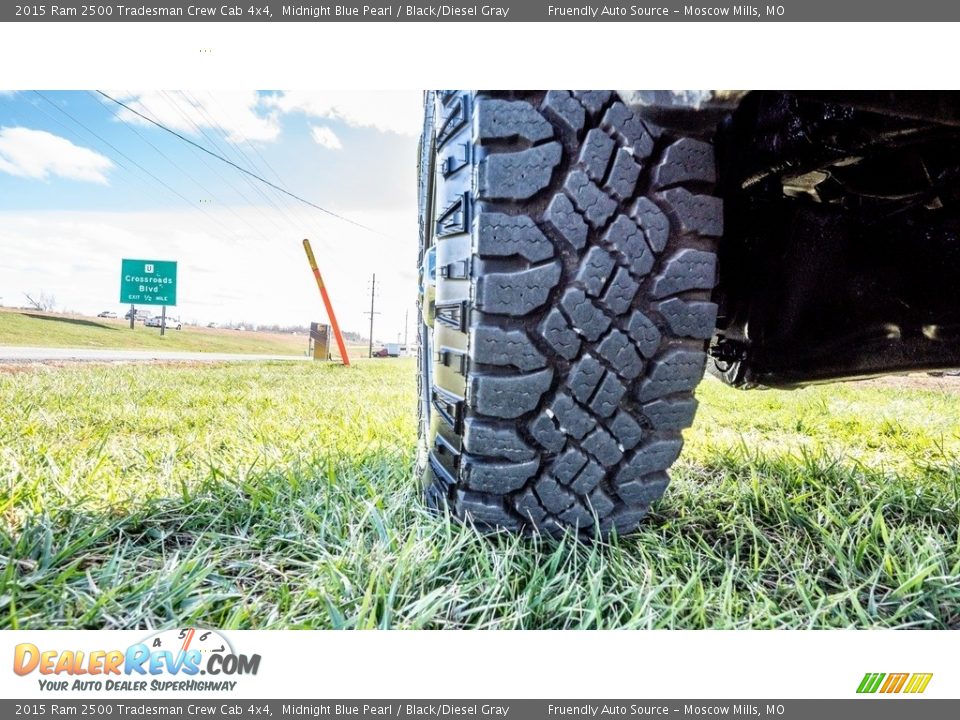 2015 Ram 2500 Tradesman Crew Cab 4x4 Midnight Blue Pearl / Black/Diesel Gray Photo #25