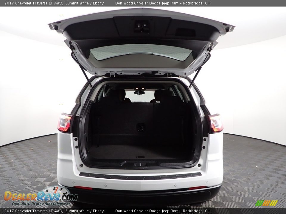 2017 Chevrolet Traverse LT AWD Summit White / Ebony Photo #8