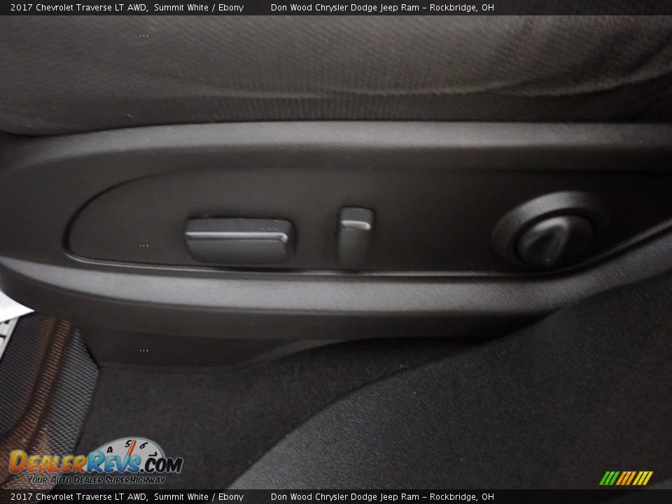 2017 Chevrolet Traverse LT AWD Summit White / Ebony Photo #13
