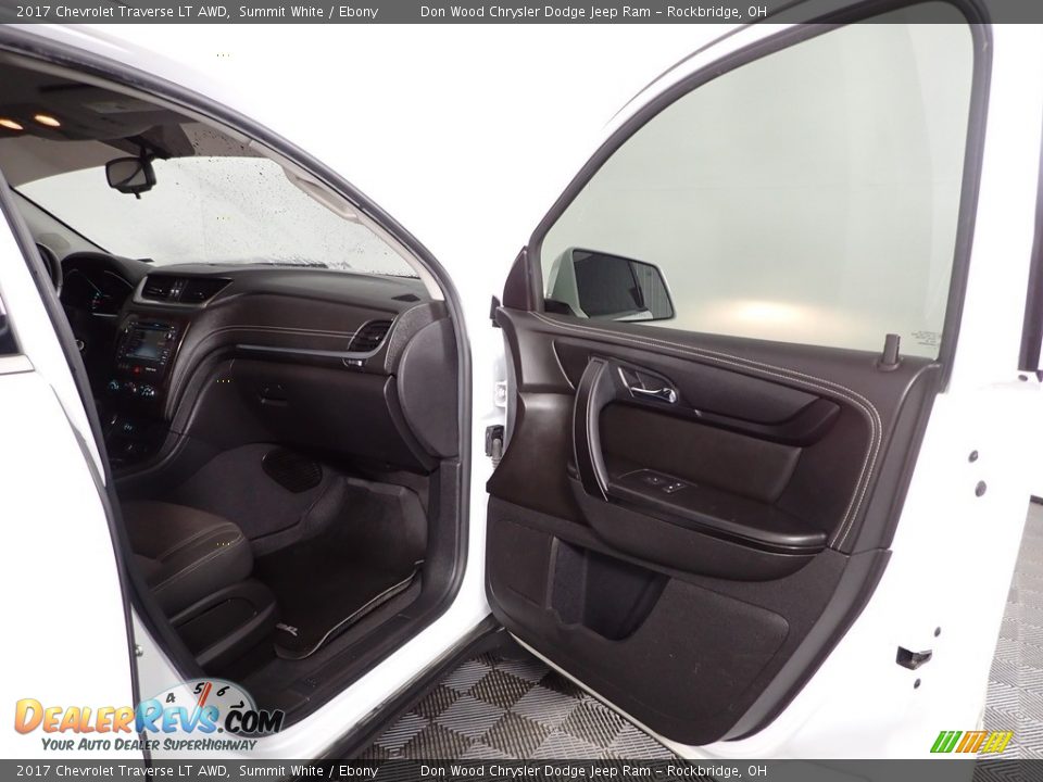 2017 Chevrolet Traverse LT AWD Summit White / Ebony Photo #27