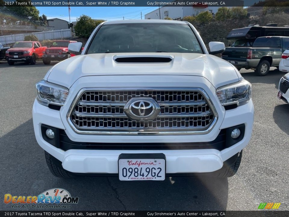 2017 Toyota Tacoma TRD Sport Double Cab Super White / TRD Graphite Photo #2