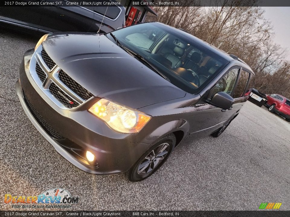 2017 Dodge Grand Caravan SXT Granite / Black/Light Graystone Photo #8