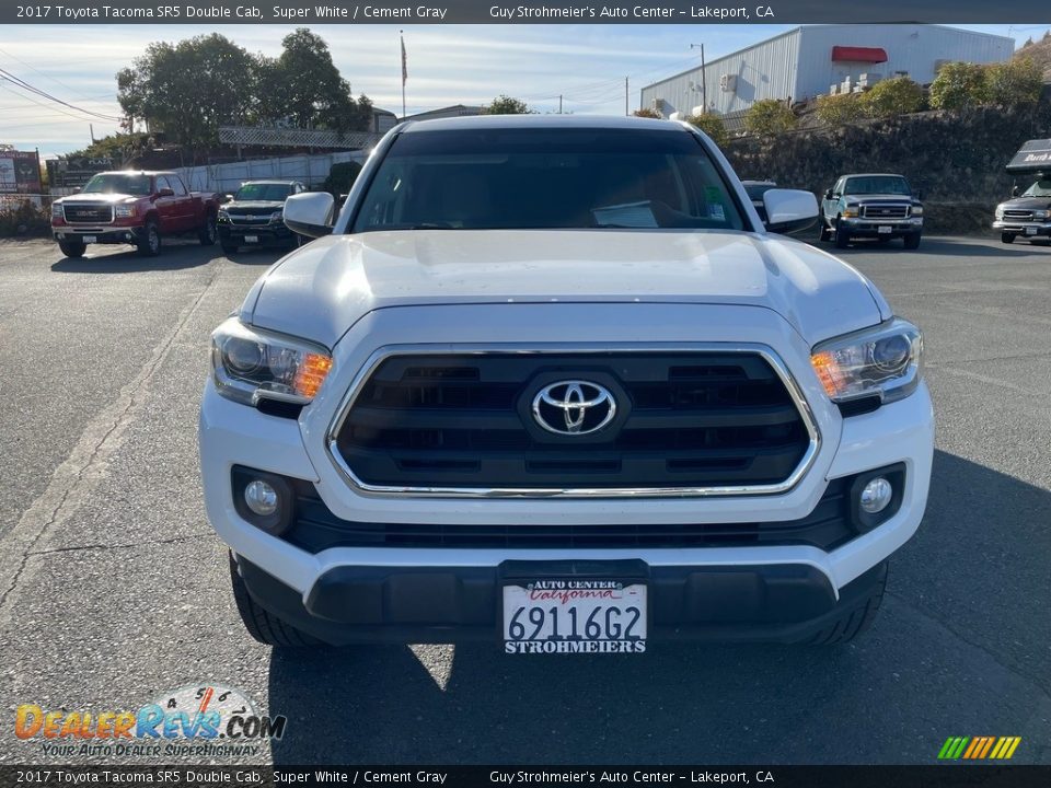 2017 Toyota Tacoma SR5 Double Cab Super White / Cement Gray Photo #2