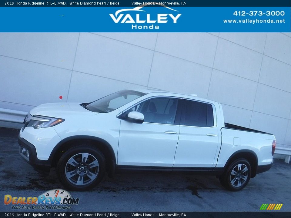 2019 Honda Ridgeline RTL-E AWD White Diamond Pearl / Beige Photo #2