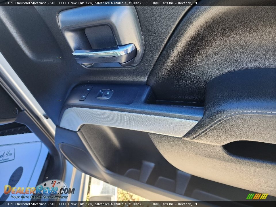 2015 Chevrolet Silverado 2500HD LT Crew Cab 4x4 Silver Ice Metallic / Jet Black Photo #29
