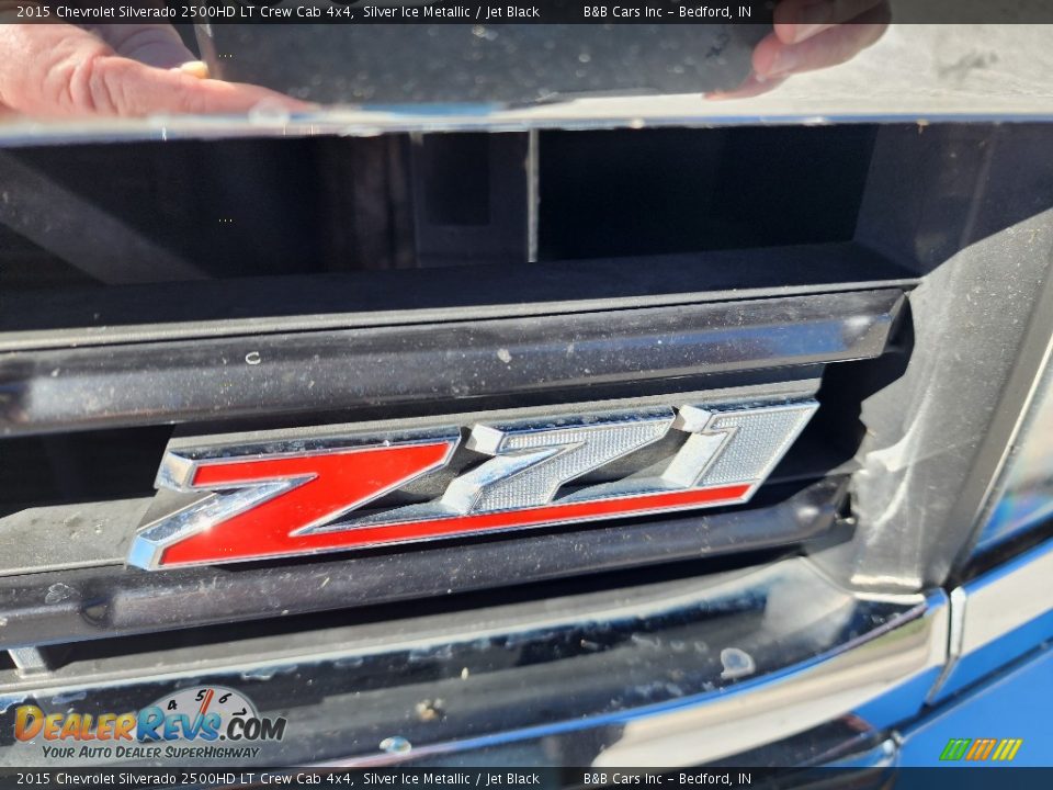 2015 Chevrolet Silverado 2500HD LT Crew Cab 4x4 Silver Ice Metallic / Jet Black Photo #33