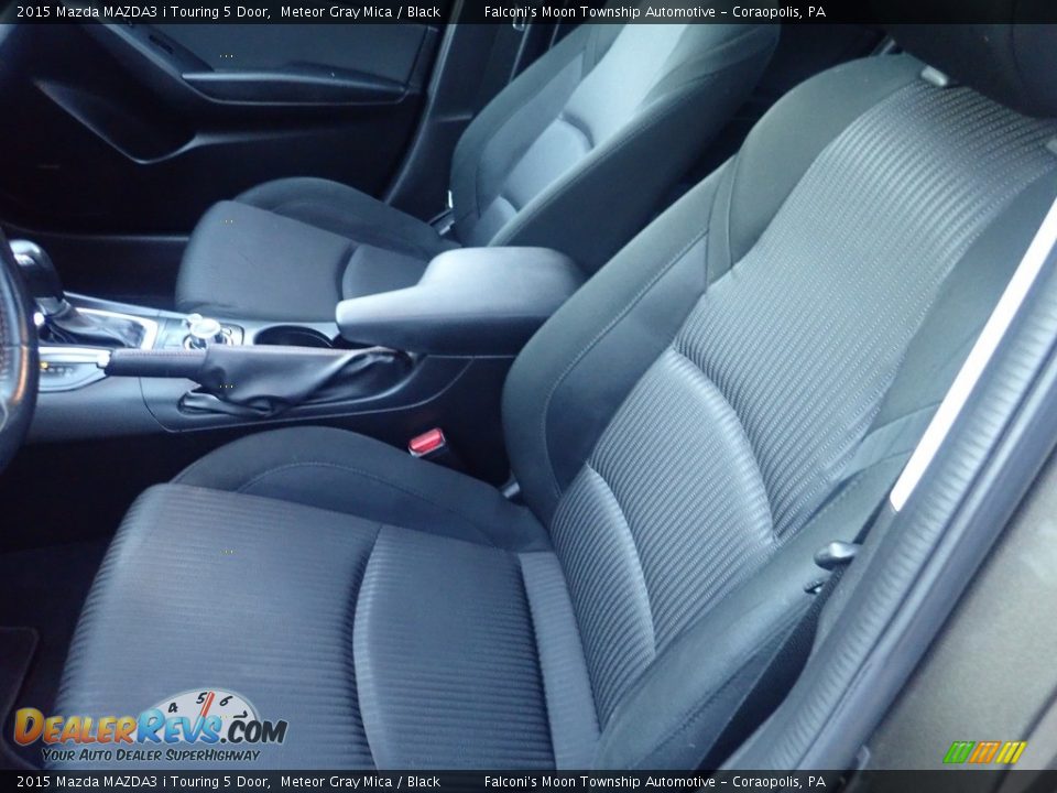 Front Seat of 2015 Mazda MAZDA3 i Touring 5 Door Photo #16