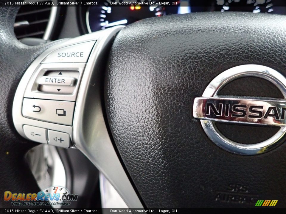 2015 Nissan Rogue SV AWD Brilliant Silver / Charcoal Photo #16