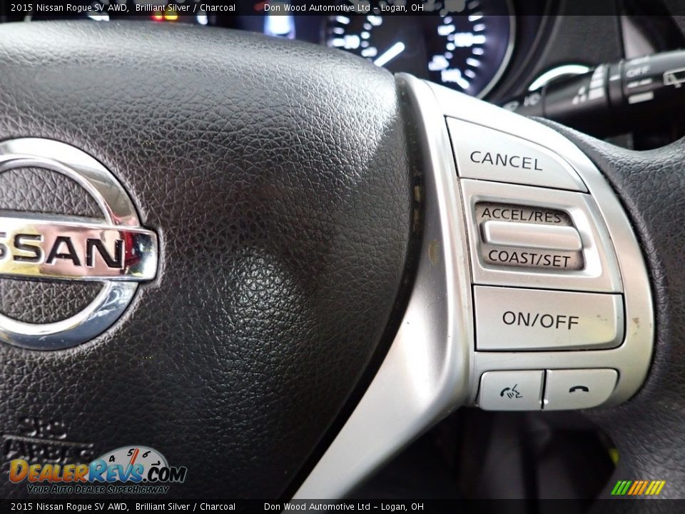 2015 Nissan Rogue SV AWD Brilliant Silver / Charcoal Photo #17