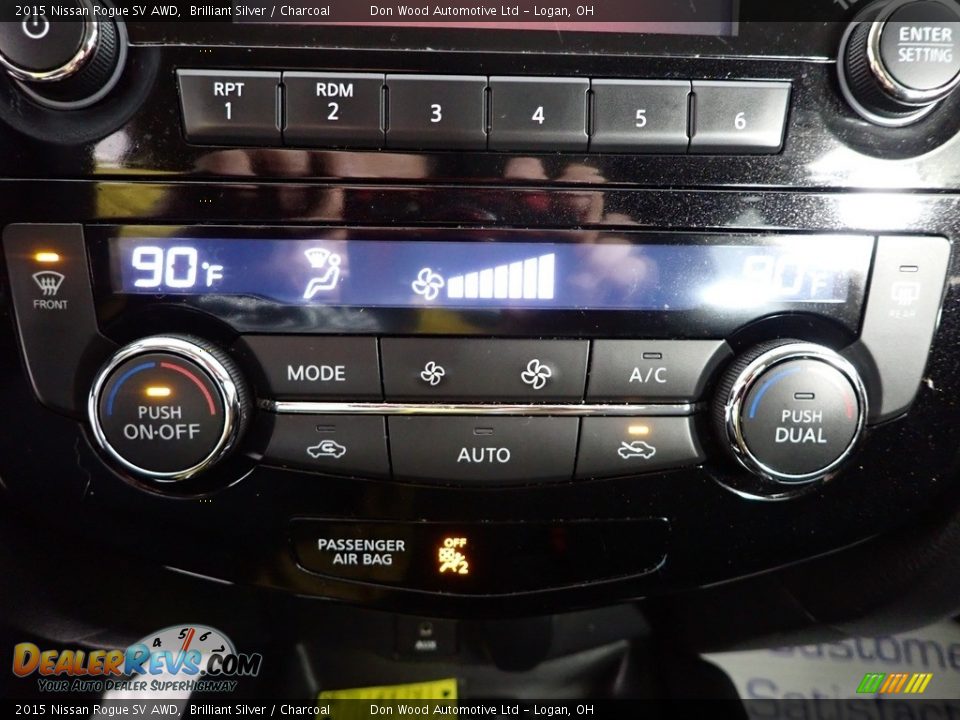 2015 Nissan Rogue SV AWD Brilliant Silver / Charcoal Photo #19