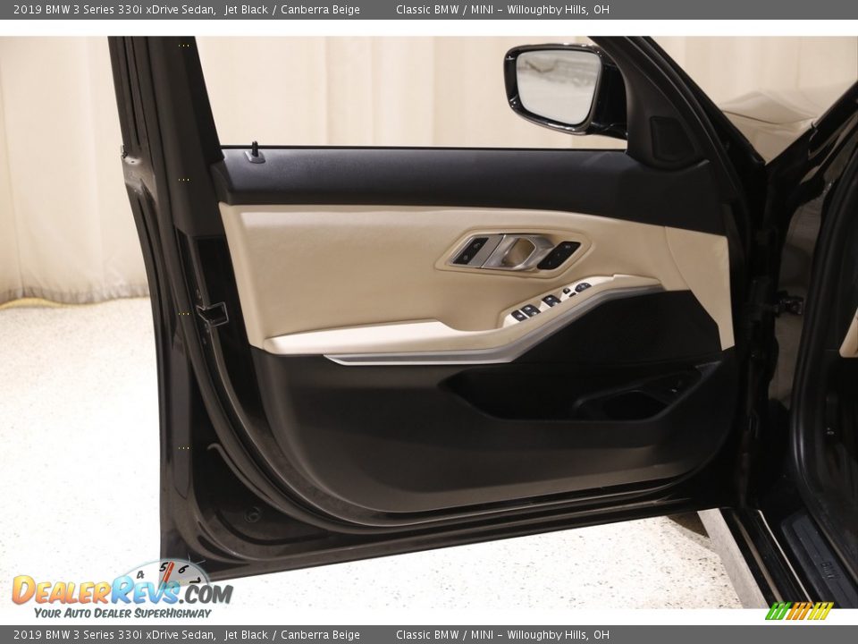 Door Panel of 2019 BMW 3 Series 330i xDrive Sedan Photo #4