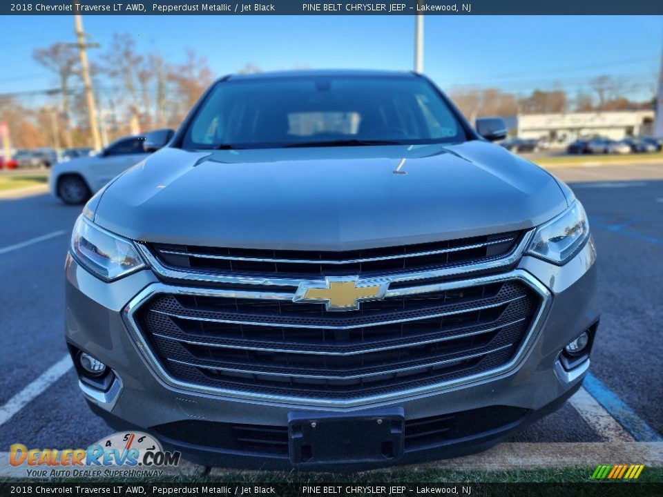 2018 Chevrolet Traverse LT AWD Pepperdust Metallic / Jet Black Photo #2