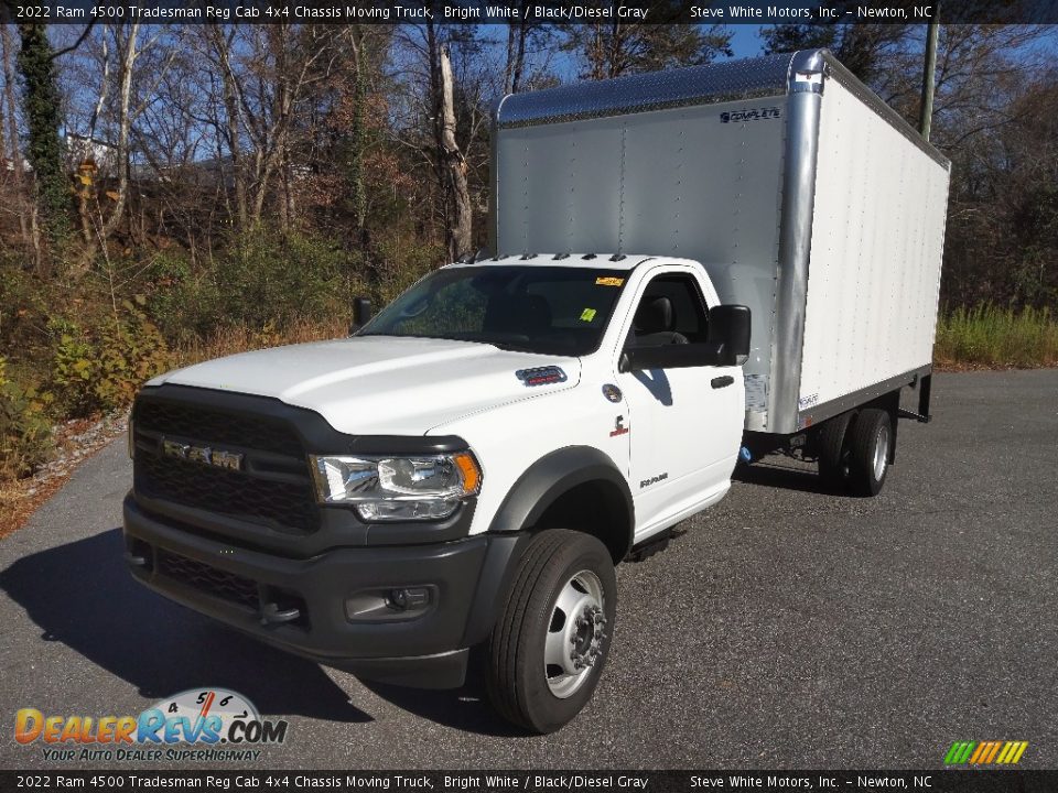 2022 Ram 4500 Tradesman Reg Cab 4x4 Chassis Moving Truck Bright White / Black/Diesel Gray Photo #2