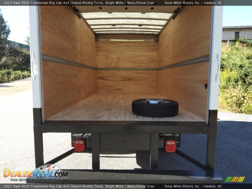 2022 Ram 4500 Tradesman Reg Cab 4x4 Chassis Moving Truck Bright White / Black/Diesel Gray Photo #8