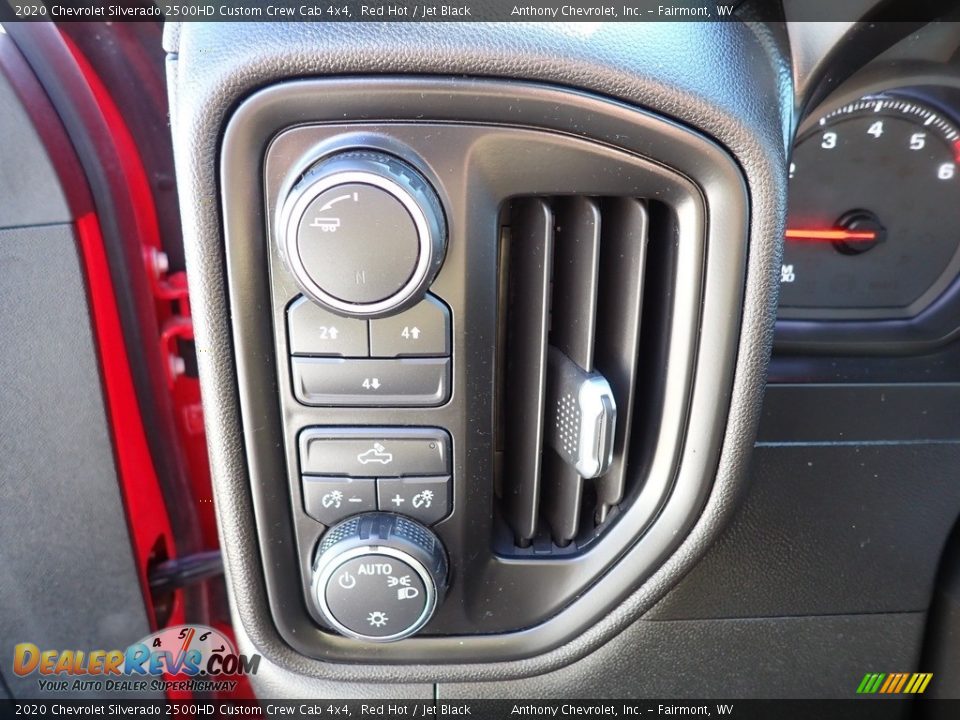 2020 Chevrolet Silverado 2500HD Custom Crew Cab 4x4 Red Hot / Jet Black Photo #16