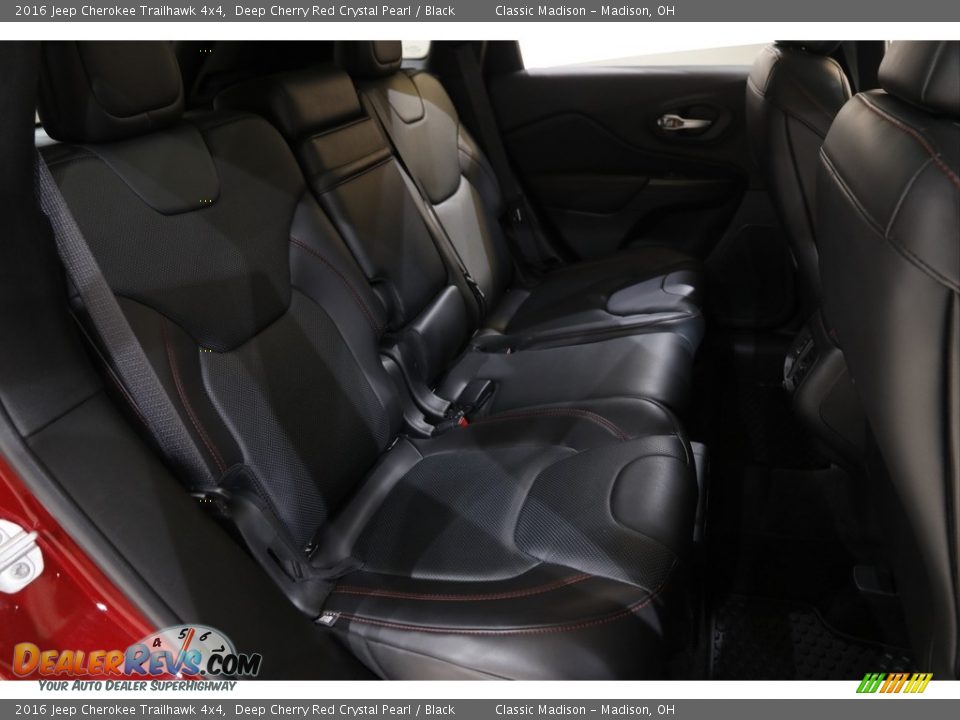 2016 Jeep Cherokee Trailhawk 4x4 Deep Cherry Red Crystal Pearl / Black Photo #19