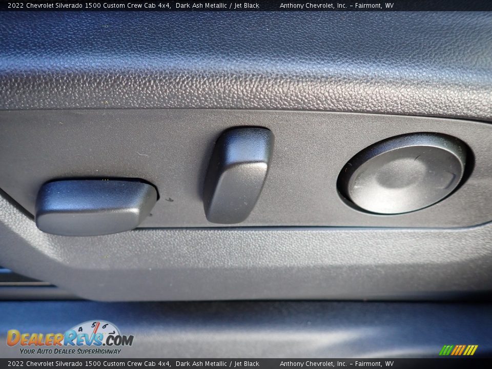 2022 Chevrolet Silverado 1500 Custom Crew Cab 4x4 Dark Ash Metallic / Jet Black Photo #16