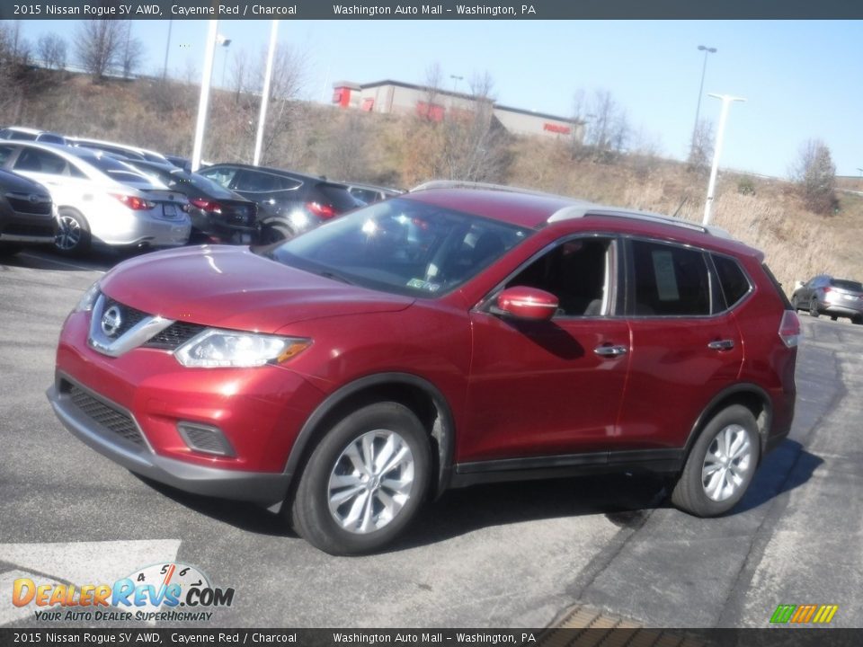 2015 Nissan Rogue SV AWD Cayenne Red / Charcoal Photo #5