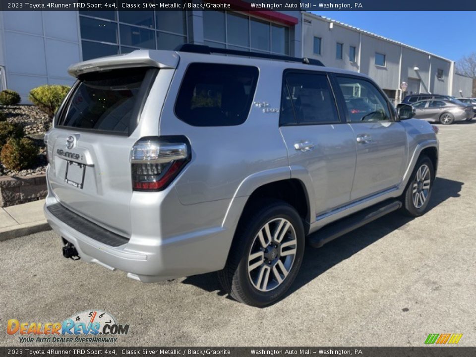 2023 Toyota 4Runner TRD Sport 4x4 Classic Silver Metallic / Black/Graphite Photo #9