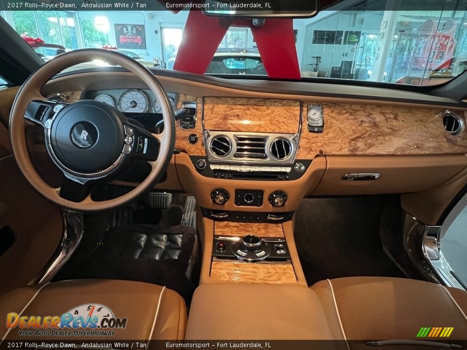 Dashboard of 2017 Rolls-Royce Dawn  Photo #5