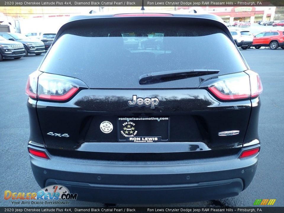 2020 Jeep Cherokee Latitude Plus 4x4 Diamond Black Crystal Pearl / Black Photo #6