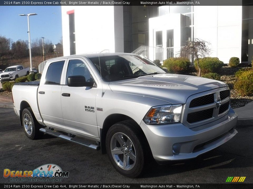 2014 Ram 1500 Express Crew Cab 4x4 Bright Silver Metallic / Black/Diesel Gray Photo #1