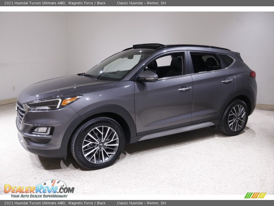Front 3/4 View of 2021 Hyundai Tucson Ulitimate AWD Photo #3