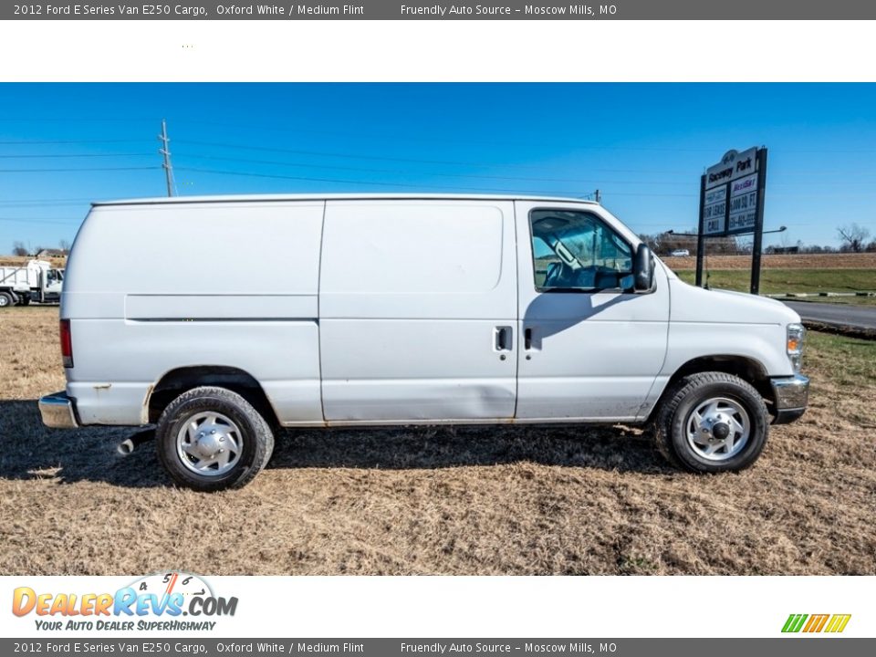 2012 Ford E Series Van E250 Cargo Oxford White / Medium Flint Photo #3