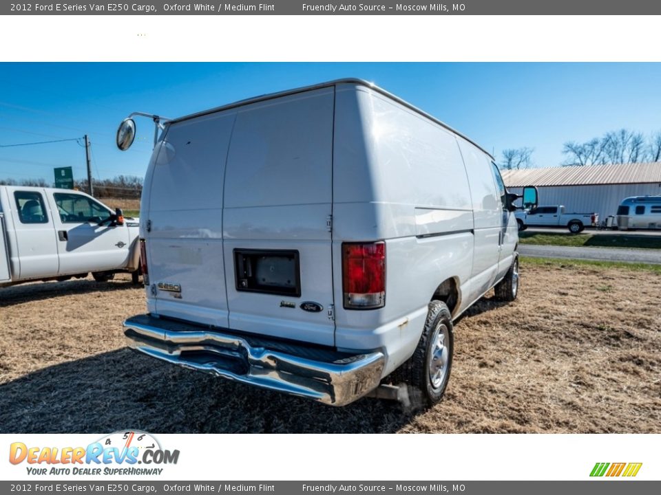 2012 Ford E Series Van E250 Cargo Oxford White / Medium Flint Photo #4