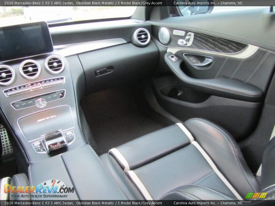 2016 Mercedes-Benz C 63 S AMG Sedan Obsidian Black Metallic / S Model Black/Grey Accent Photo #14